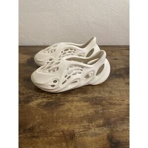 Mens Size 6 Adidas Yeezy Foam Runner RNNR Ararat Foamrunner